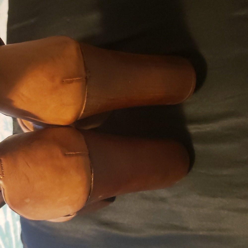Sandal - Picture 3 of 4
